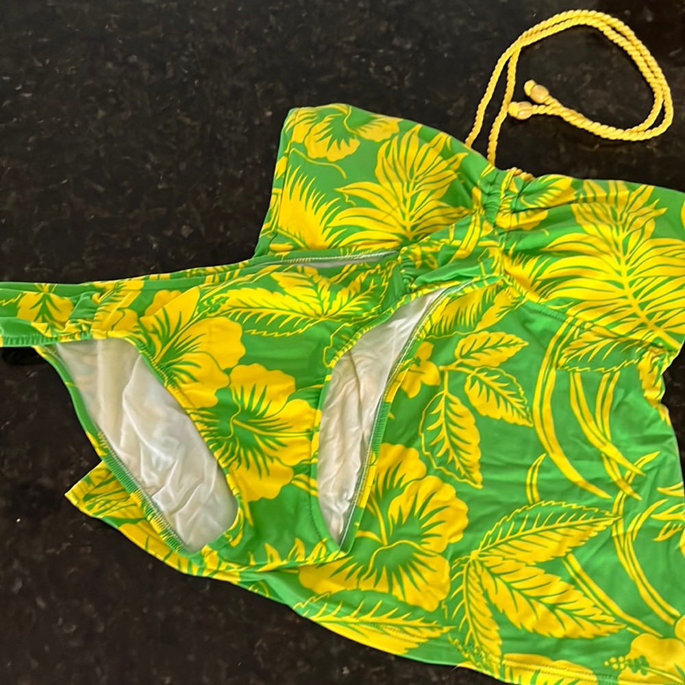 Tankini yellow/green tropical print  excellent condition